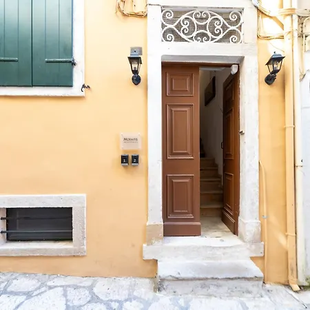 Moraitis Apartment *