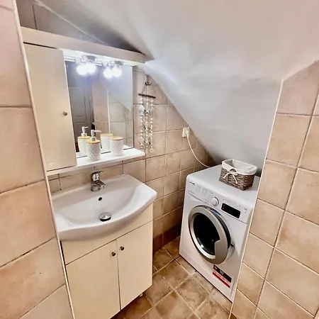 Moraitis Apartment *